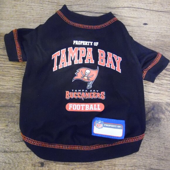 Property of Tampa Bay Buccaneers Football NFL Shirt for your pet Size Small - Picture 1 of 6